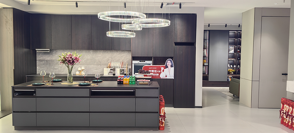 加盟定制家具店有哪些費(fèi)用？費(fèi)用高嗎？